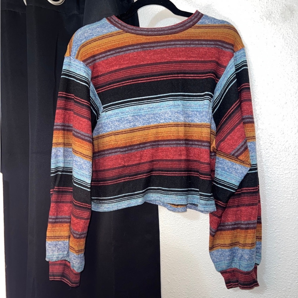 Gypsies long sleeve crop sweater